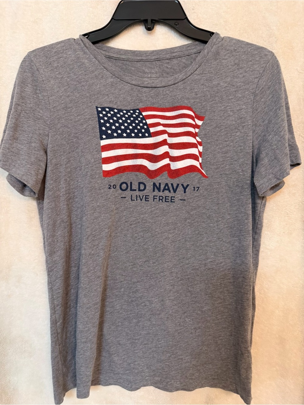 Old Navy Gray American Flag Graphic Tee - Live Free
